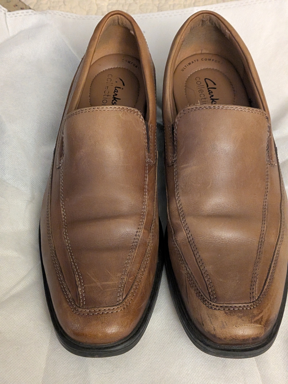 Clarks Tilden Men’s Slip-On Leather Loafers in Brown Size 10